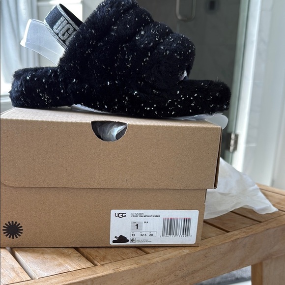 UGG Black Fuzzy Slippers for girls - Picture 1 of 4